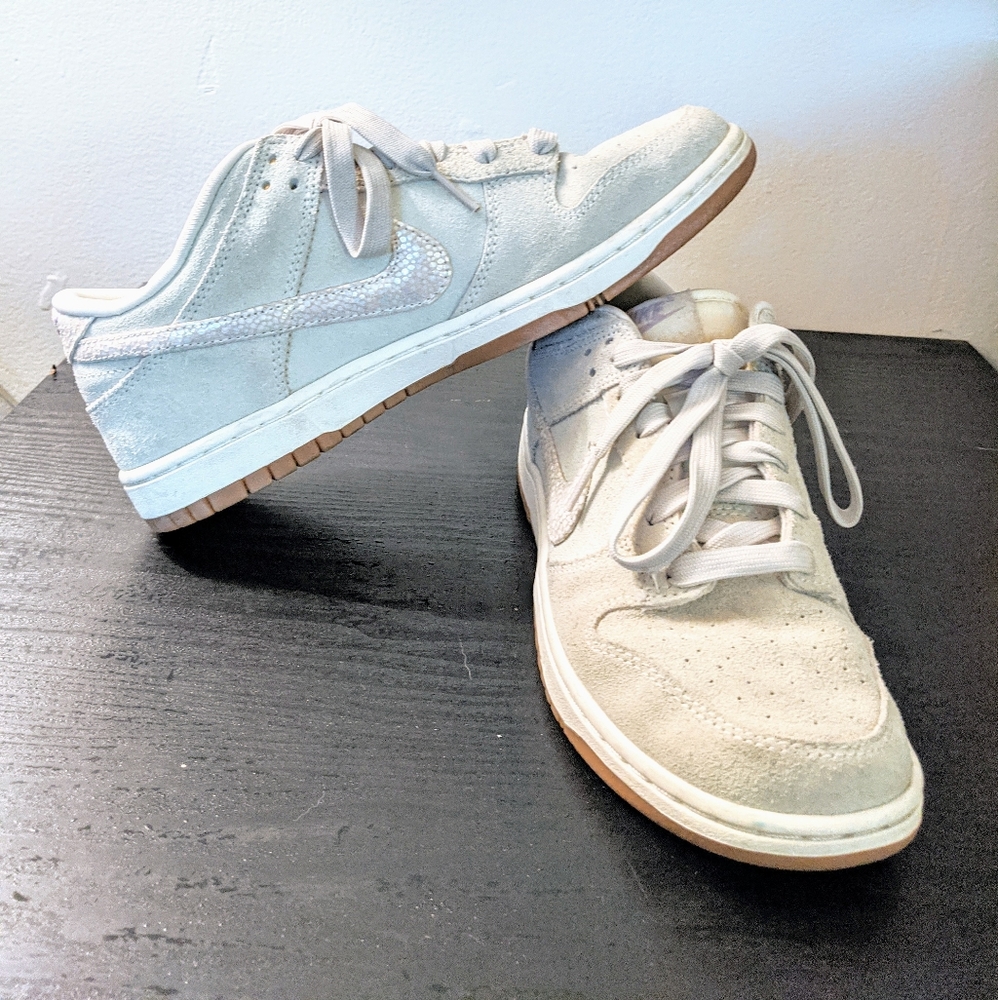 Iridescent Swoosh Nike Dunks Low Sz 8